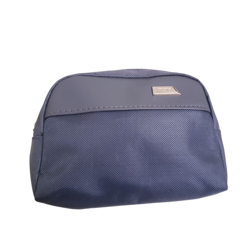 TUMI Gray Nylon Zippered Pouch Travel Suitcase Luggage Organization 5” x 7”